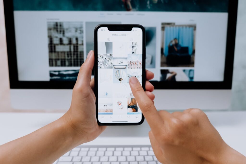 pexels-cottonbro-5082579-1-1024x683 Find the Perfect Website Theme for Your Business